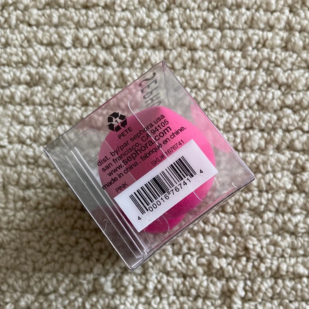 NEW Sephora The Perfectionist Airbrush Sponge Makeup Applicator Slanted Reusable
